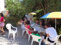 Conversation on a quiet terrace in a cosy morning setting